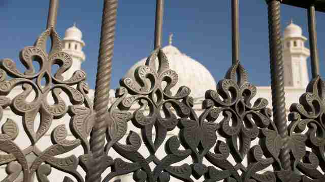 Exploring Captivating Traditions and Tours in Salalah 24 Grand-Mosque-in-Salalah-Oman-behind-the-ornamented-fence