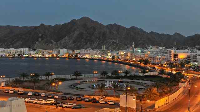 Long-exposure-on-Muscat-City-at-night